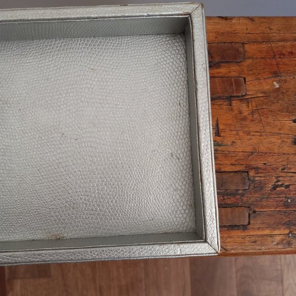 Hold Everything by Williams Sonoma Silver Leather Valet Tray - Picture 5 of 16